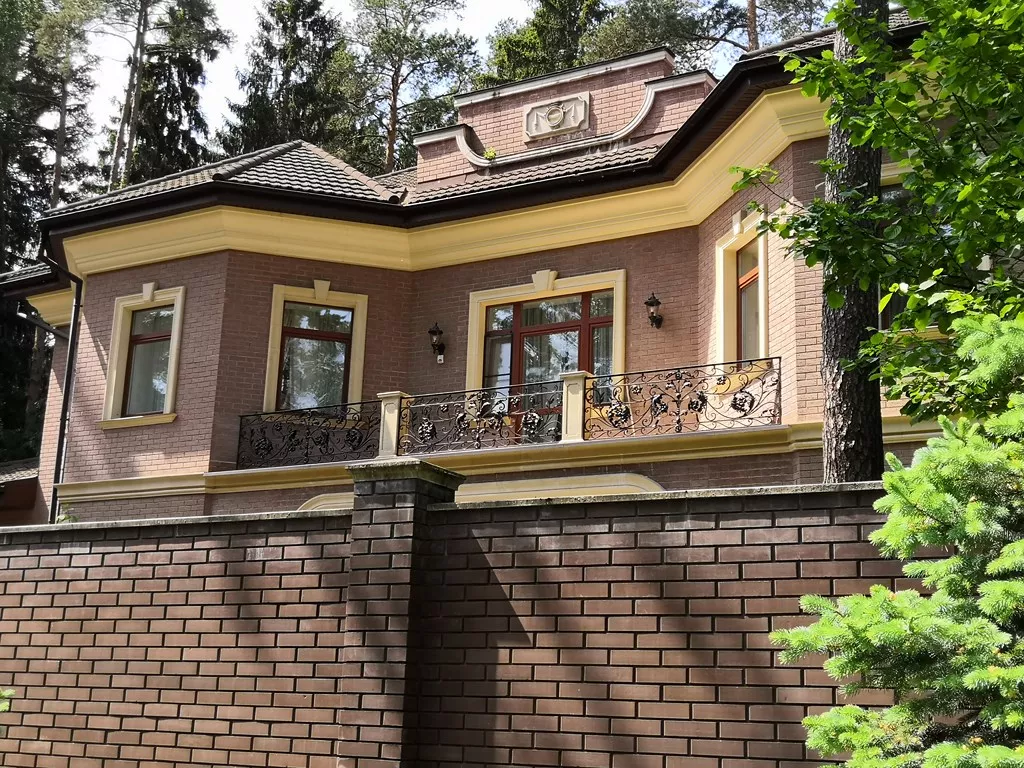Сосновый бор - фото. Архитектурный бетон Вландо ®